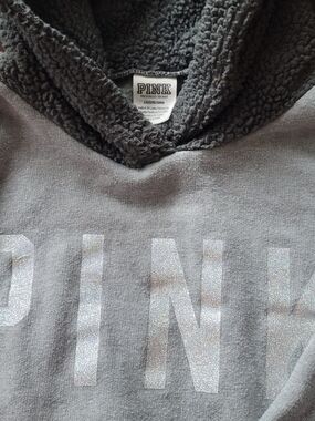 PINK Victoria's Secret Gray Men's Sherpa-Lined Crewneck Sweatshirt